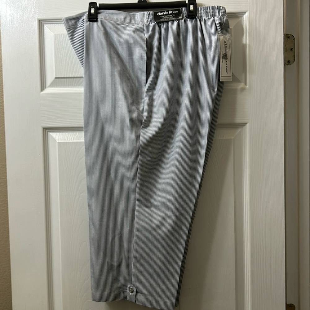 Blue and white striped capris